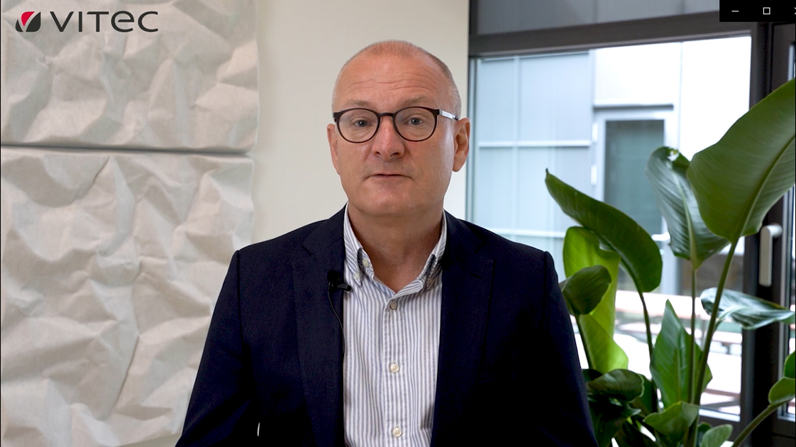 Service Delivery Manager, Henrik Bach, fortæller, hvorfor du skal vælge PORTMAN som rygrad i dine forretningsgange front-to-back.